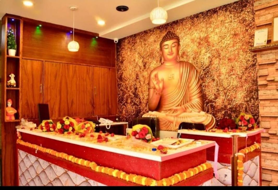 Hotel Sarkar Grand Vijayawāda Dış mekan fotoğraf